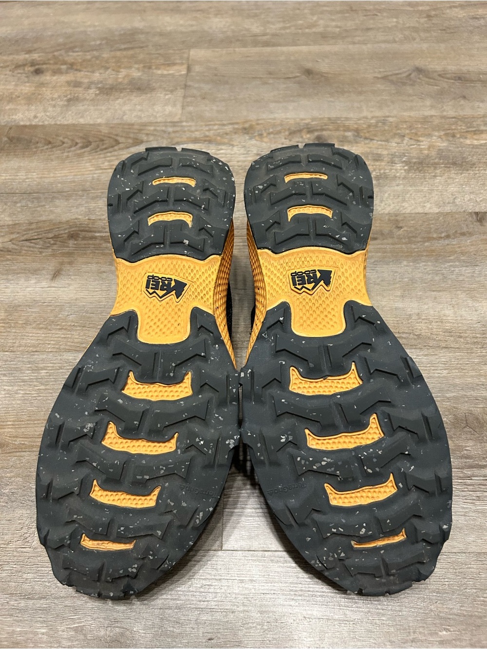 REI Co-op Swiftland MT Men’s Size 10 Black Yellow Knit Trail Sneakers Shoes - Picture 10 of 10